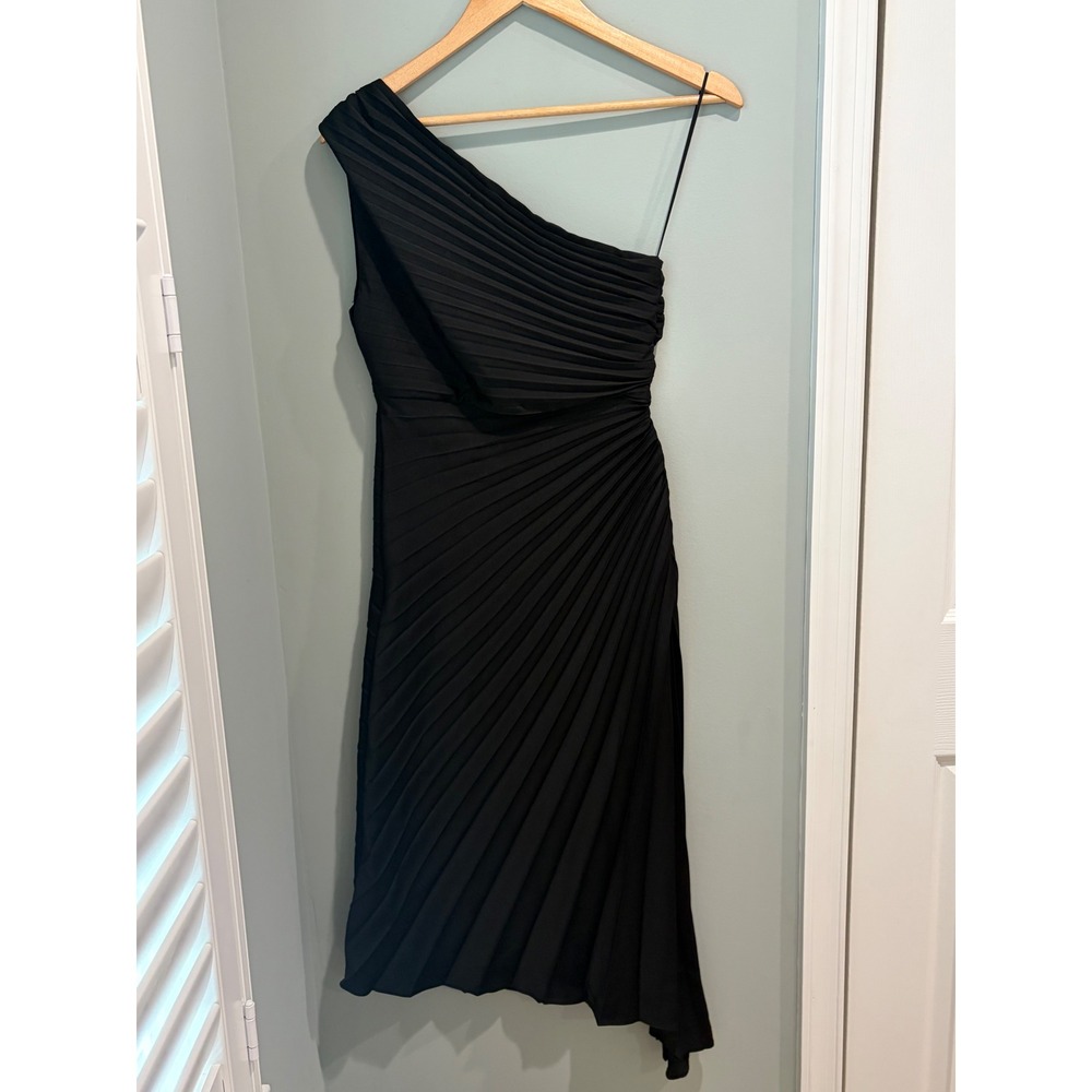Banana Republic Black One Shoulder Pleated Midi Dress 888771-01-1 NWT Size 0 - Picture 5 of 8